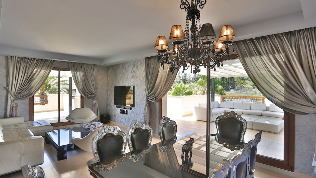 Apartment in Puerto Banus, Marbella, Spain 2 - 18857013