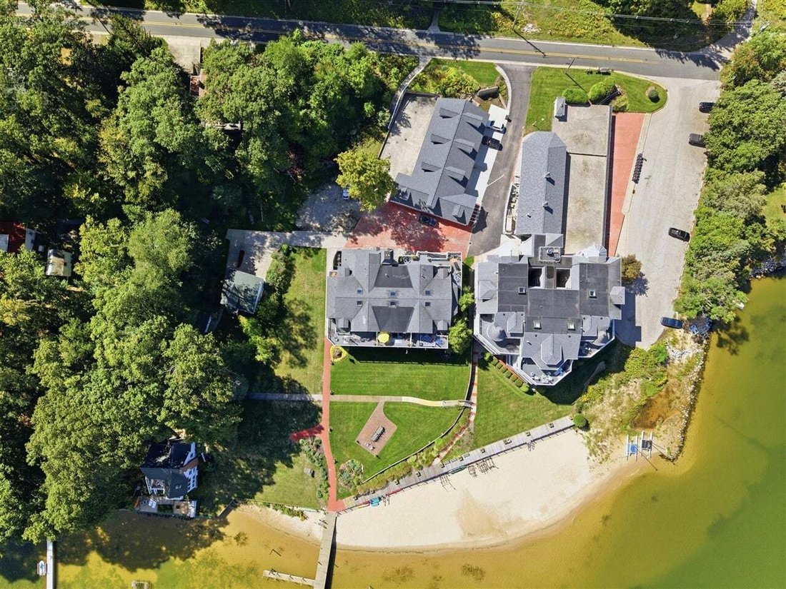 Condo in Whitehall, Michigan, United States 3 - 18795045