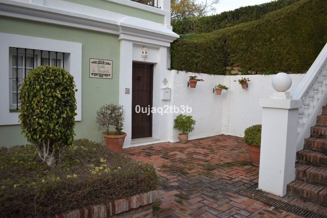Townhouse in Nueva Andalucia, Marbella, Spain 1 - 18862719