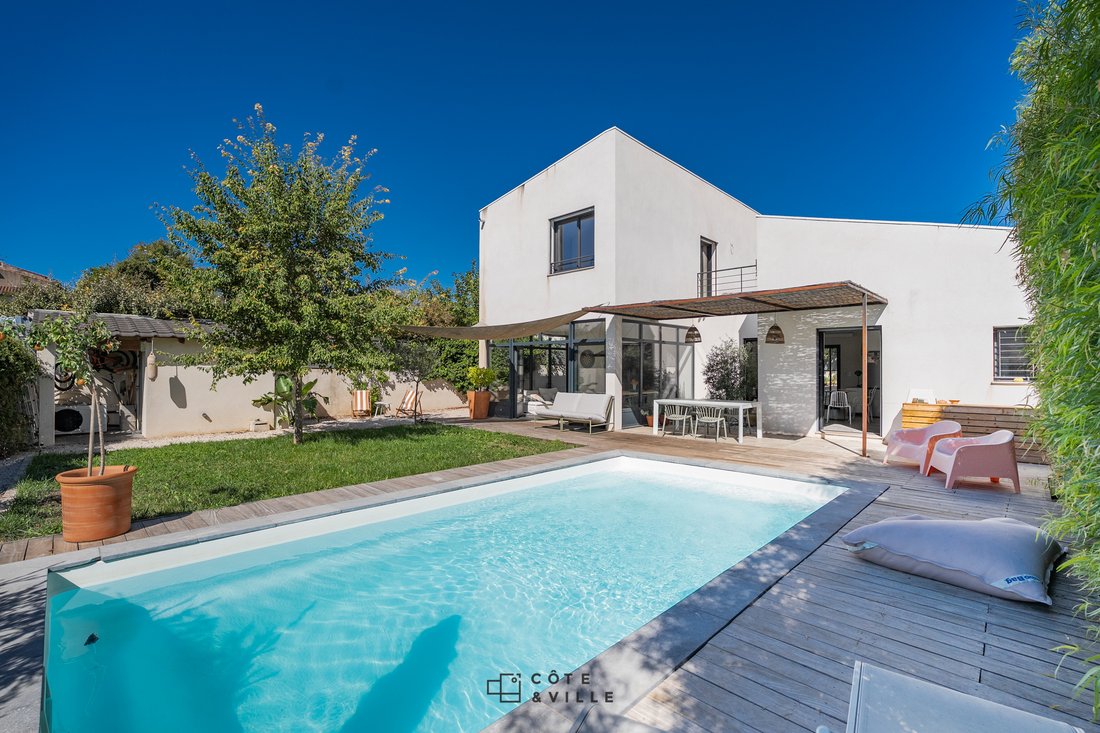 Casa en La Barasse, Marsella, Provenza-Alpes-Costa Azul 1 - 18847456