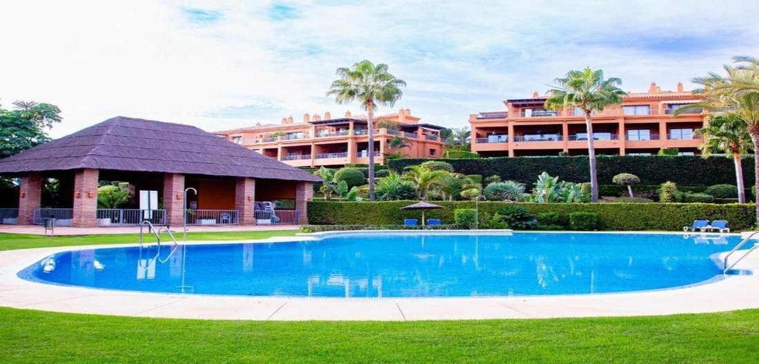 Appartamento a Estepona, Andalusia, Spagna 4 - 18857591
