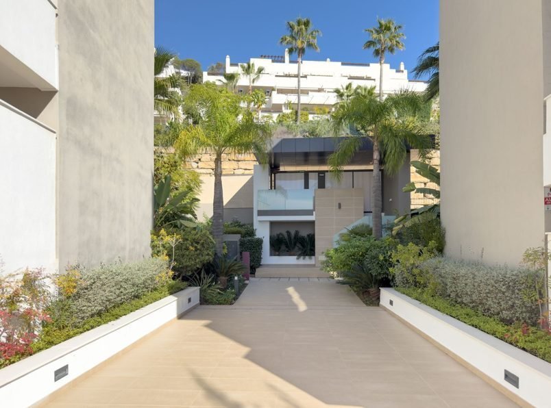 Apartment in Benahavis, Andalusia, Spain 1 - 18859048