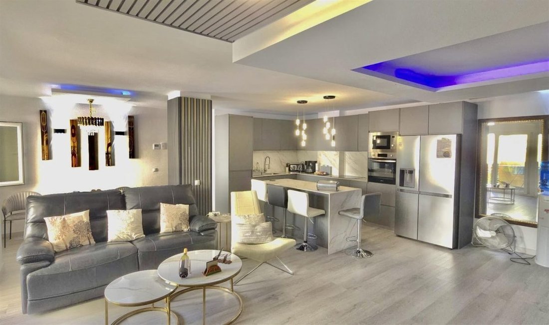 Appartement à Marbella, Andalousie, Espagne 2 - 18857456