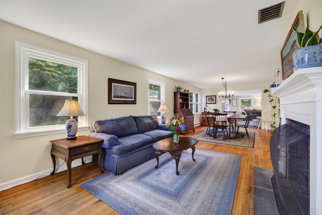 House in Essex, Connecticut, United States 5 - 18850910