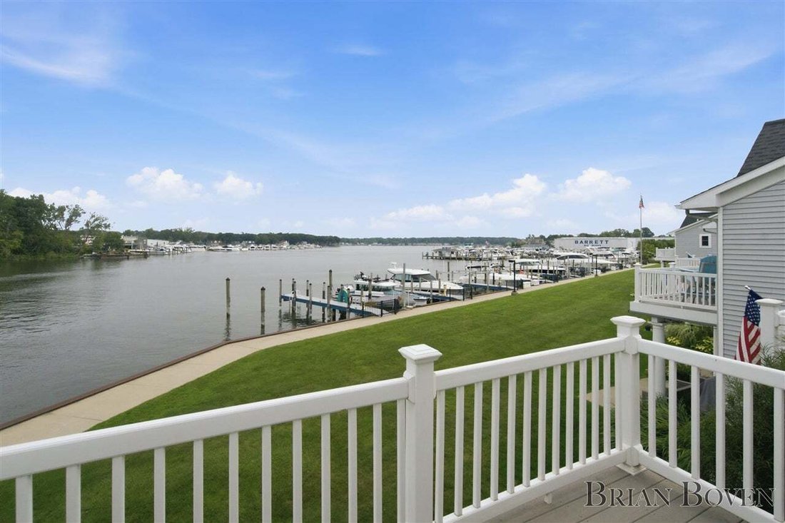 Condo in Fruitport Charter Township, Michigan, United States 3 - 18846446