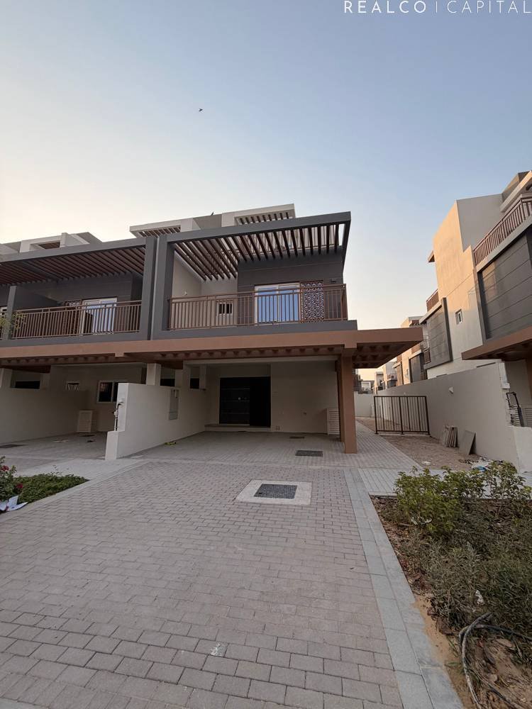 Townhouse in Damac Hills 2, Dubai, United Arab Emirates 1 - 18843124
