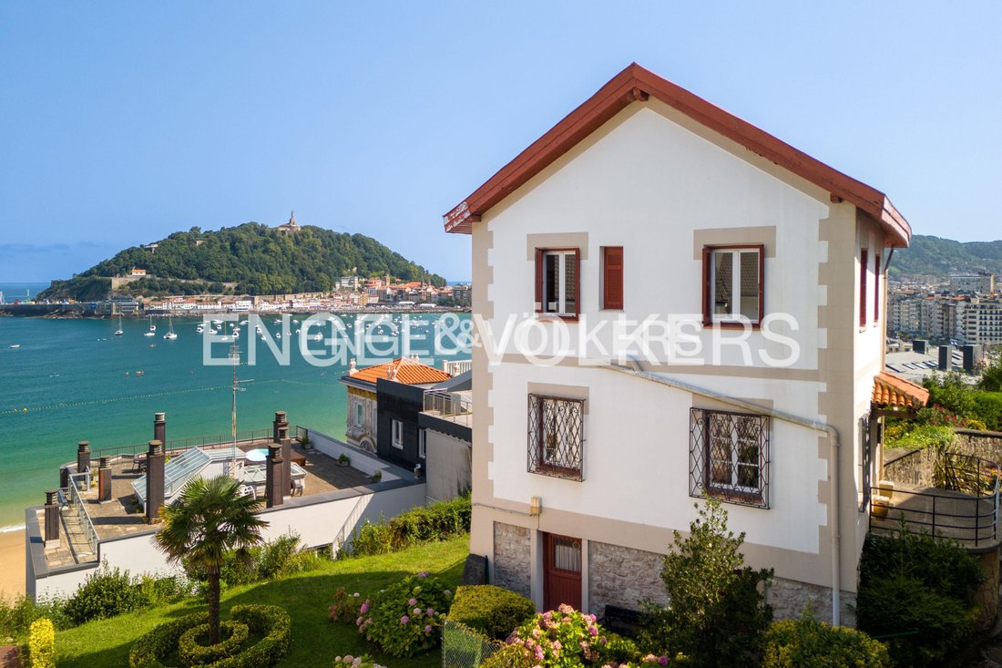 Villa en Mendebaldea, San Sebastián, España 2 - 14602573