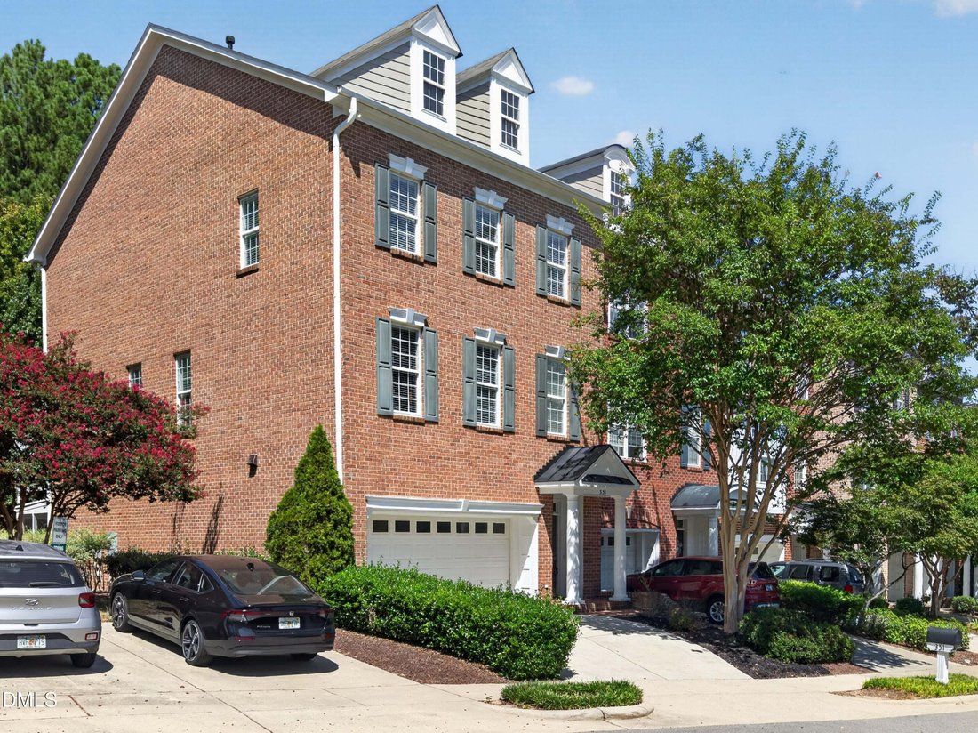 Townhouse en Cary, Carolina del Norte, Estados Unidos 1 - 18842053