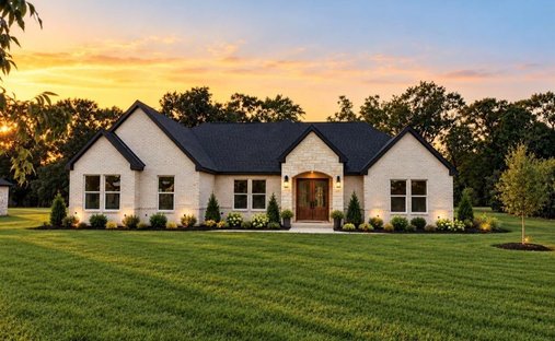 House in Seagoville, Texas, United States 1