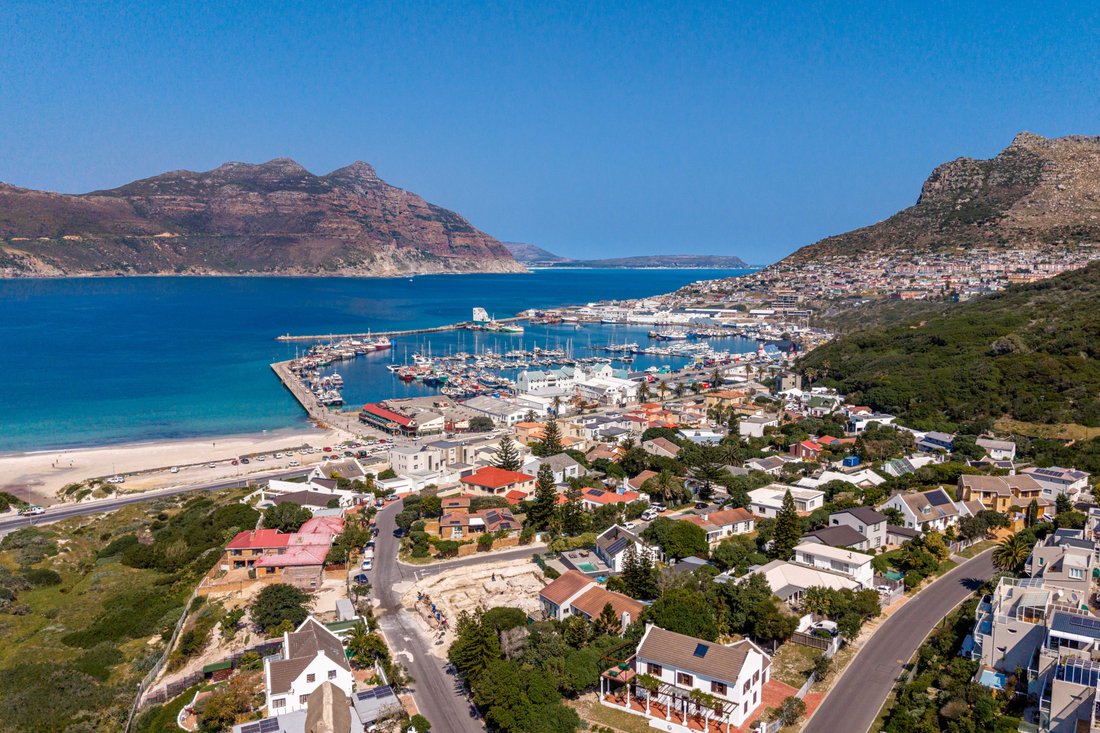 House in Hout Bay, South Peninsula, Cape Town 4 - 18856115