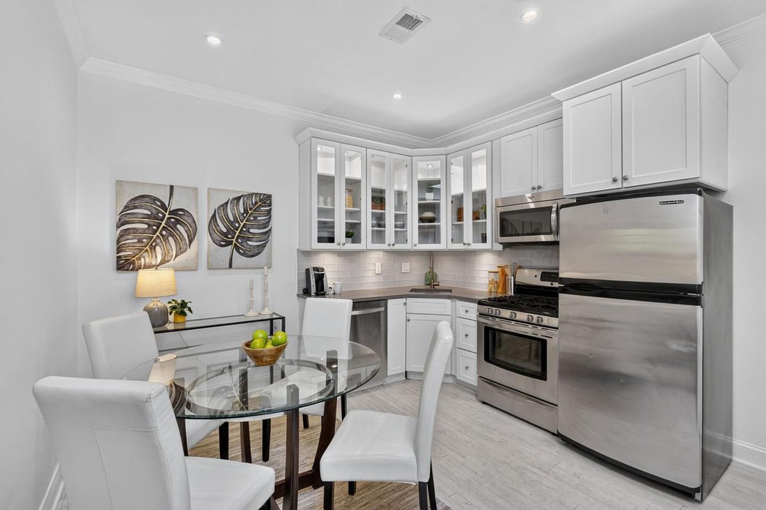 Condo in Washington, District of Columbia, United States 3 - 18849278