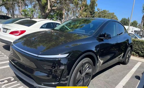2026 Tesla Model Y Long Range Sport Utility 4D in Costa mesa, CA, United States 1