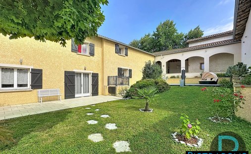 Maison à Saint-Étienne-sur-Chalaronne, Auvergne-Rhône-Alpes, France 1