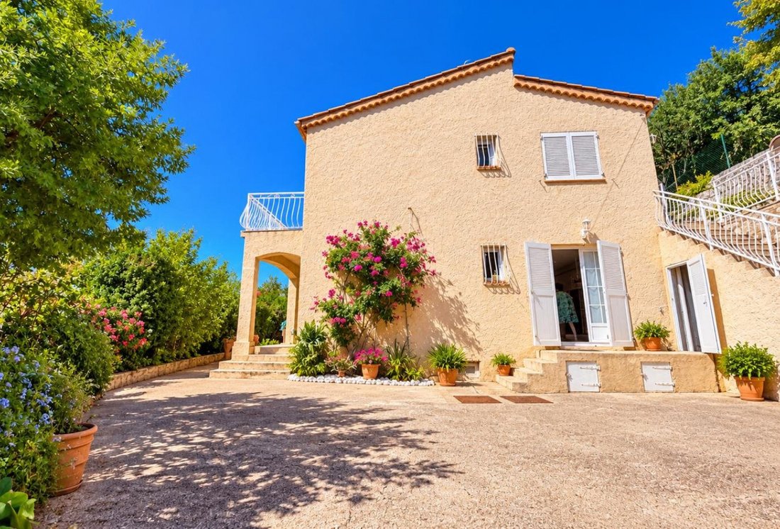 House in Saint-Jeannet, Provence-Alpes-Côte d'Azur, France 1 - 18848042