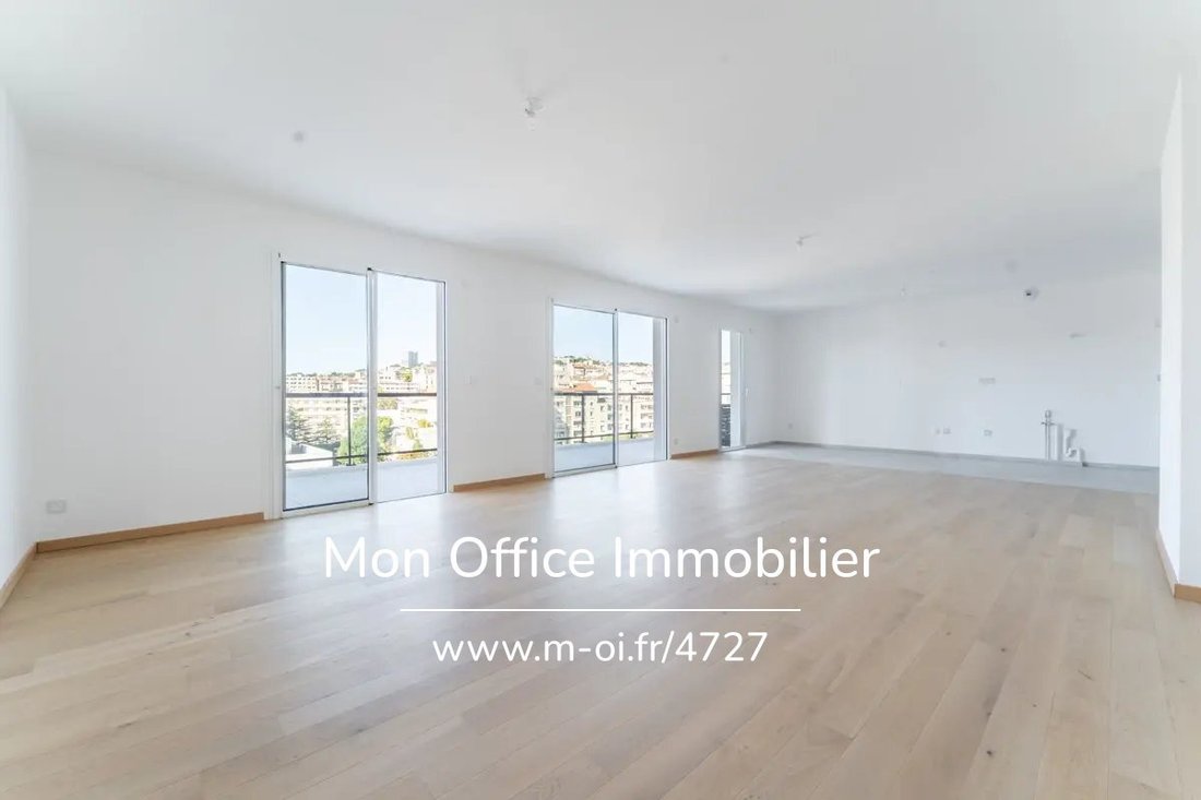 Appartement à Saint Giniez, 8e Arrondissement, Marseille 3 - 18843860