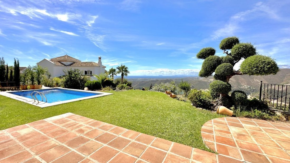 Villa en Istán, Andalucía, España 1 - 18859069