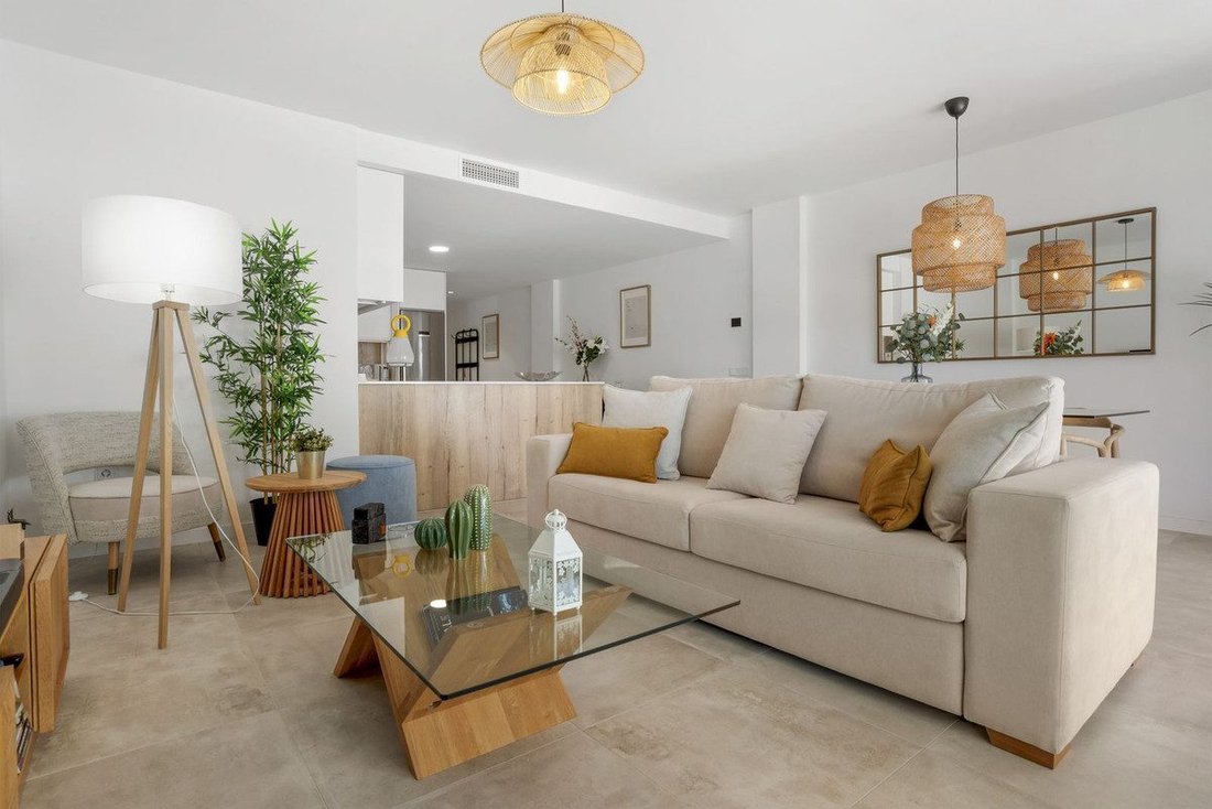 Wohnung in Estepona, Andalusien, Spanien 2 - 18859144