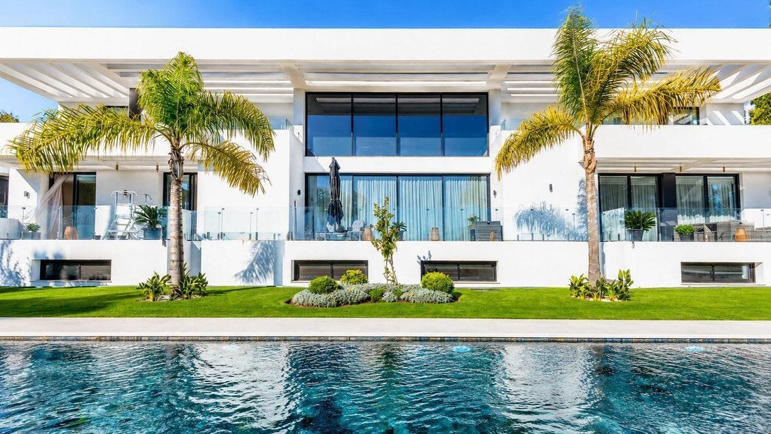 Villa in Estepona, Andalusia, Spain 2 - 18857423