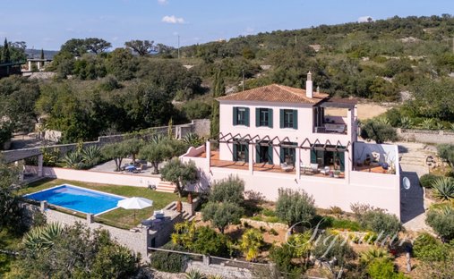 Villa in Santa Barbara de Nexe, Algarve, Portugal 1