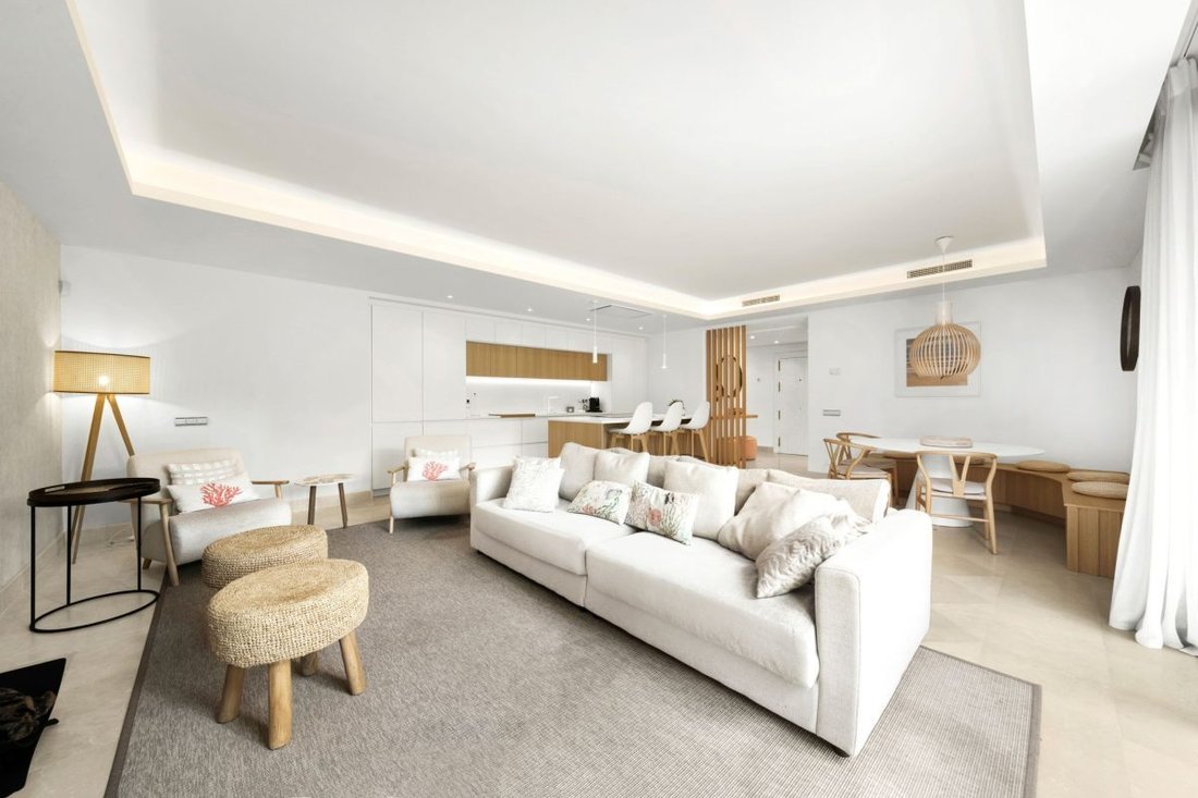 Apartment in Puerto Banus, Marbella, Spain 3 - 18862478
