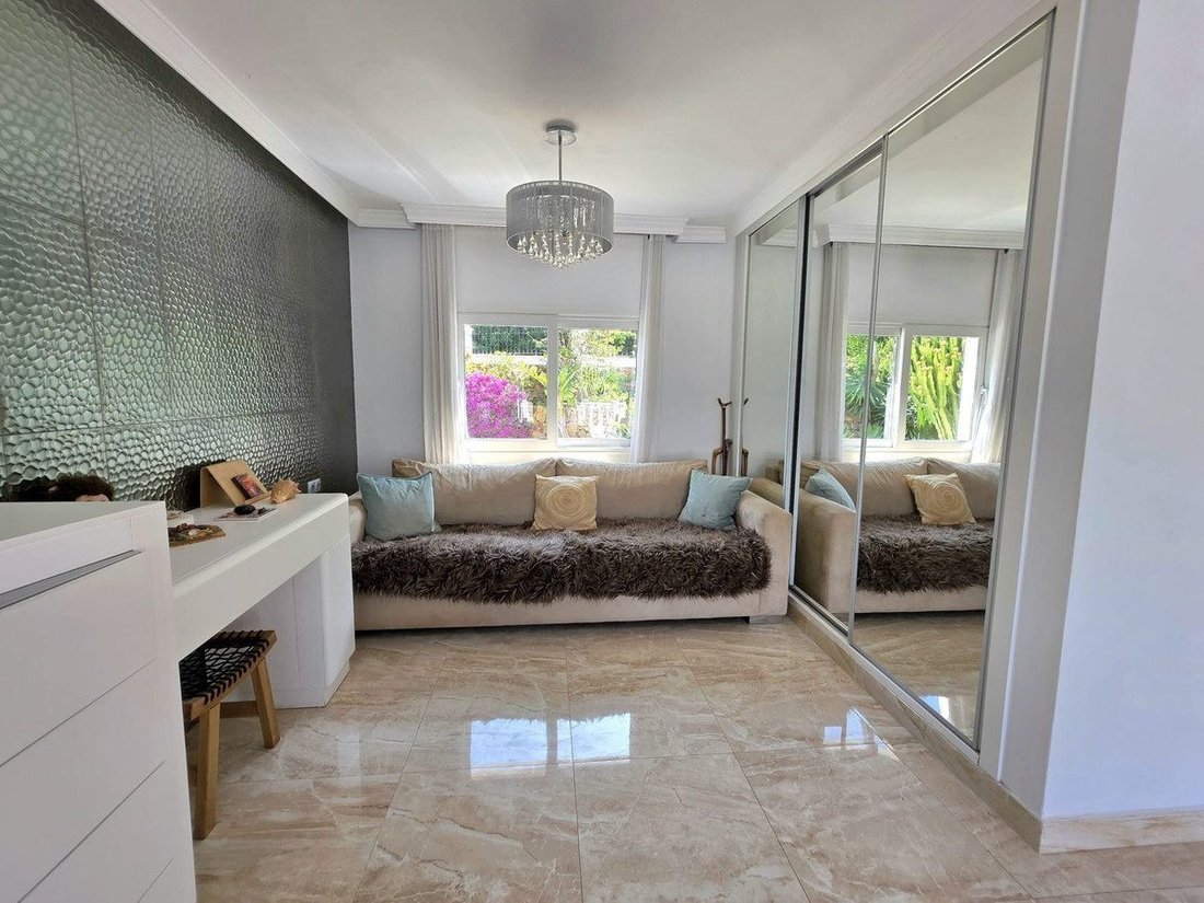 Villa in Elviria-Cabopino, Marbella, Spain 2 - 18859860