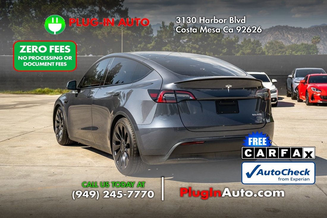 Suv in Costa Mesa, CA, United States 2 - 18851931