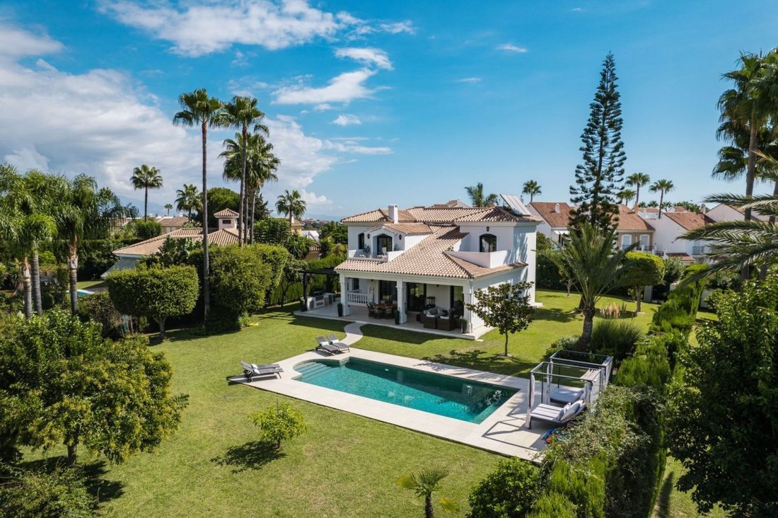 Villa in Estepona, Andalusia, Spain 3 - 18857240