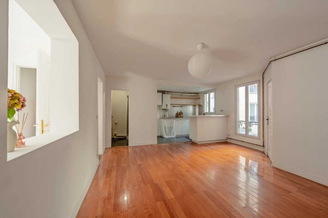 Apartment in Grange Aux Belles-Terrage, Paris 10e Arrondissement, Paris 3 - 18851852