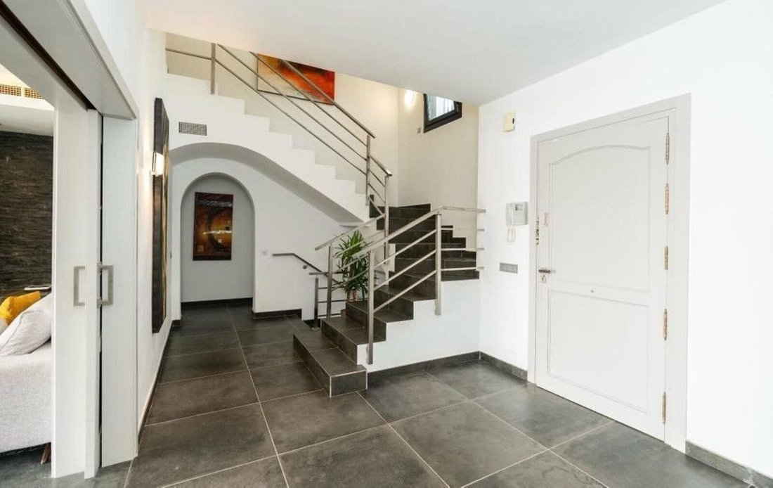 Villa à Puerto Banús, Marbella, Espagne 3 - 18856978