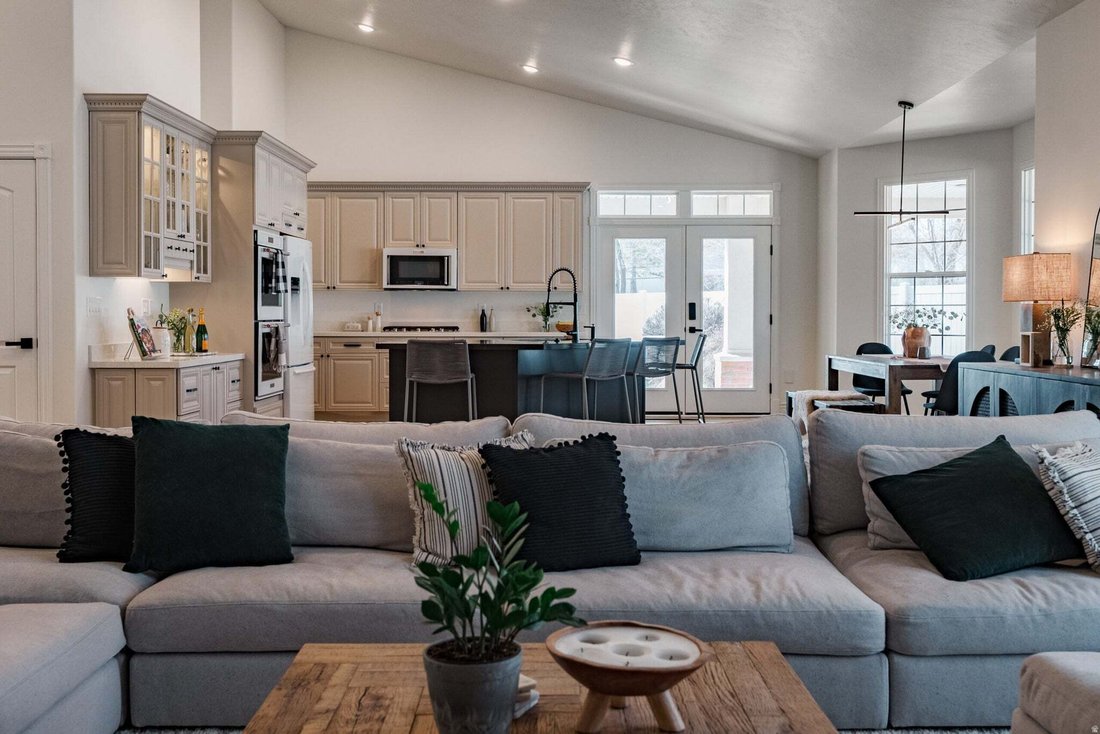 House in South Jordan, Utah, United States 3 - 18845673