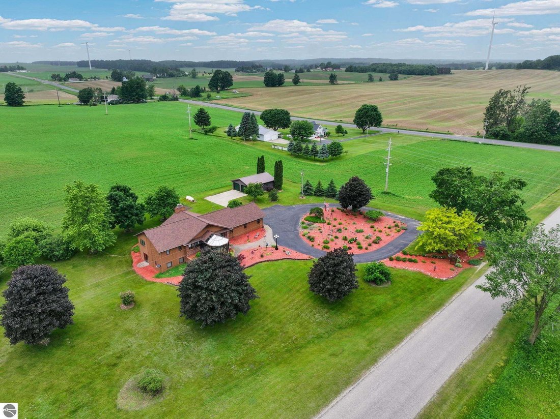 House in McBain, Michigan, United States 2 - 18842350