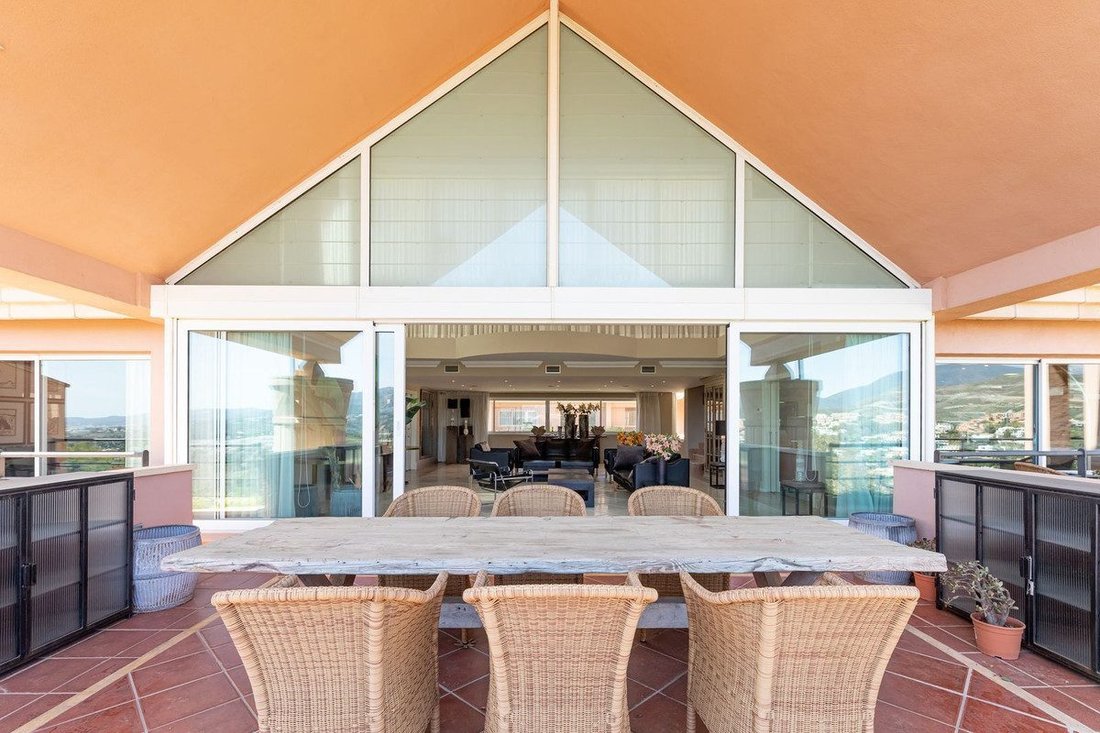 Apartment in Puerto Banus, Marbella, Spain 2 - 18859682
