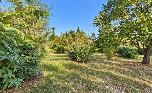 Terreno en Saint-Remy-de-Provence, Provenza-Alpes-Costa Azul, Francia 1