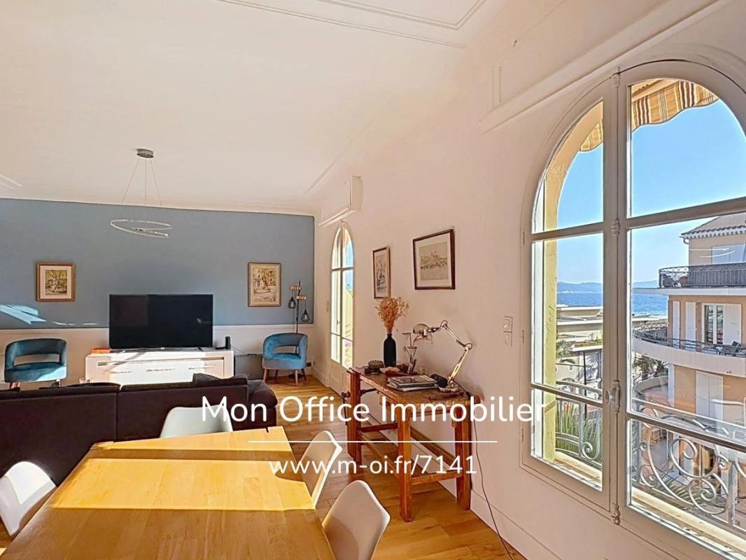 Apartamento en Ville-Les Saquedes-Le Bouillonnet, Sainte-Maxime, Francia 2 - 18843575