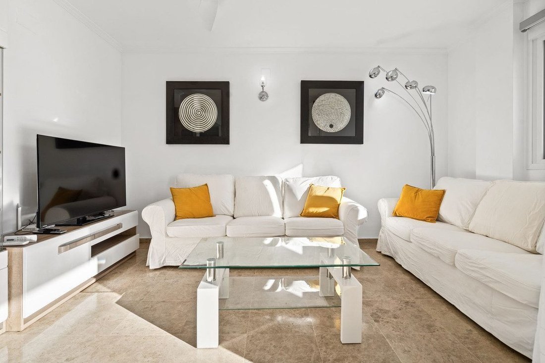 Appartamento a Estepona, Andalusia, Spagna 4 - 18857196