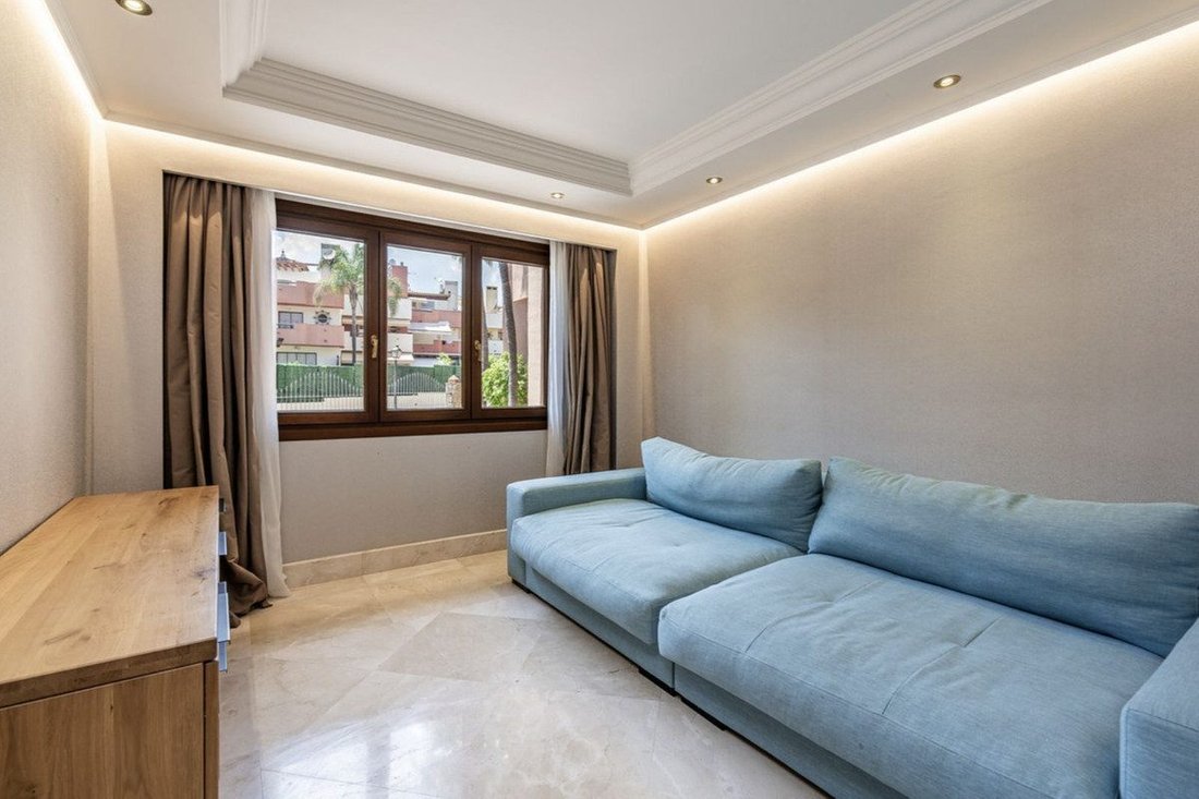 Apartamento en Estepona, Andalucía, España 2 - 18857214