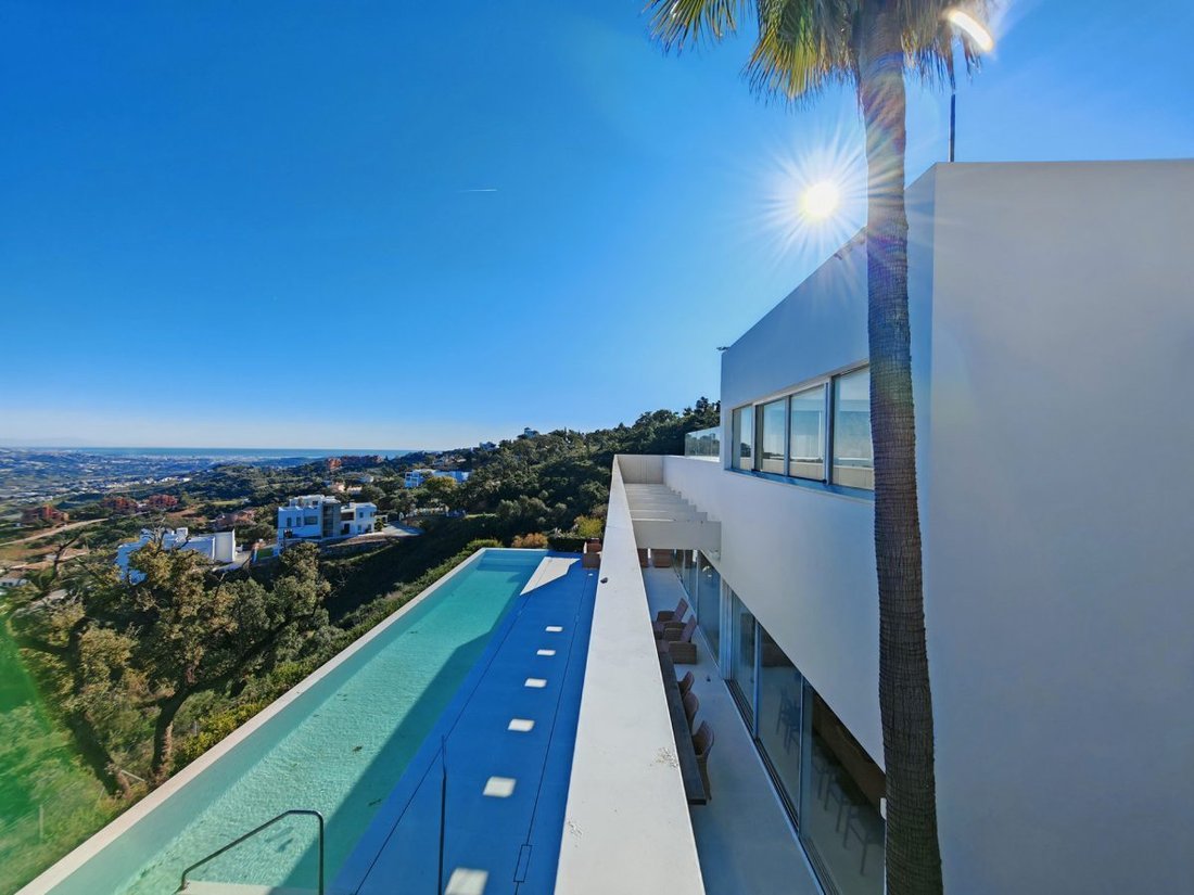 Villa à Elviria-Cabopino, Marbella, Espagne 1 - 18863019