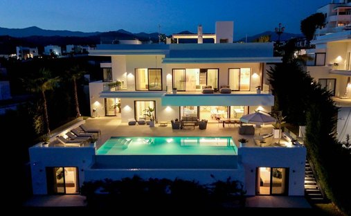 Villa à Estepona, Andalousie, Espagne 1