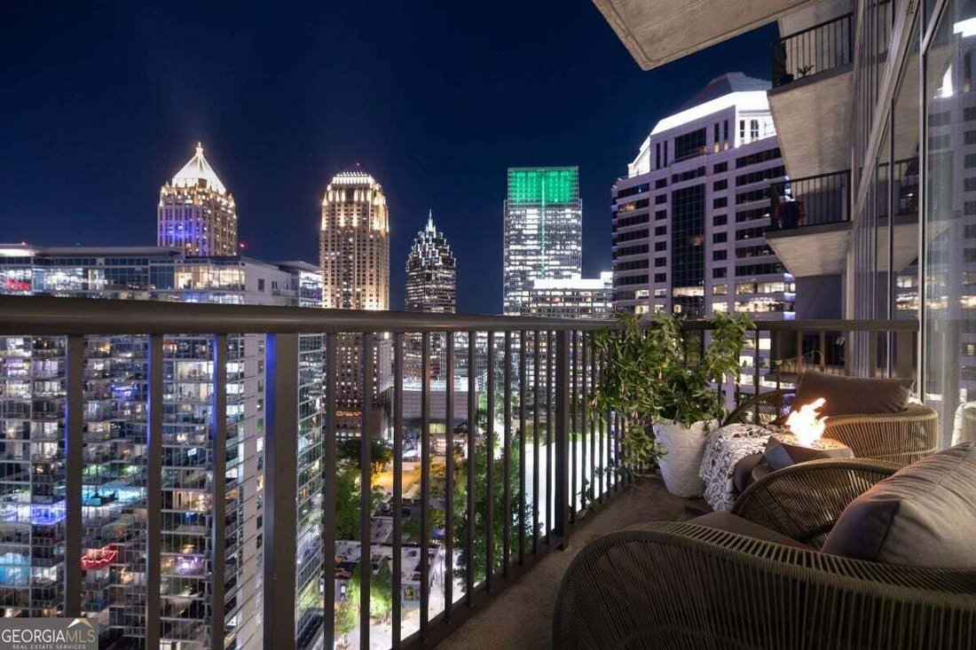 Condo in Atlanta, Georgia, United States 2 - 18851623