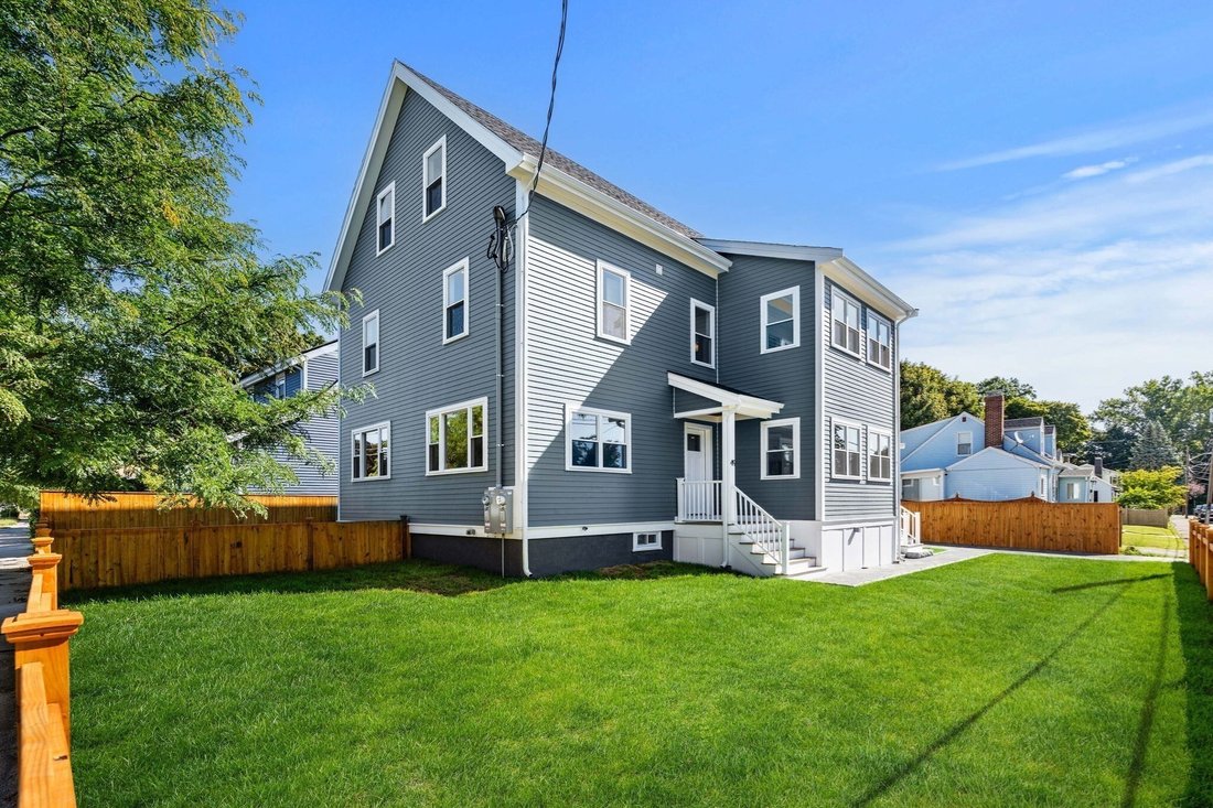 House in Medford, Massachusetts, United States 3 - 18849211