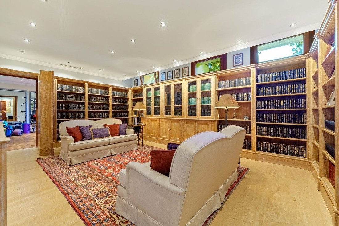 Villa in Marbella, Andalusia, Spain 4 - 18857246