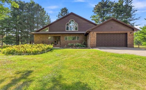 House in Township of Hamburg, Michigan, United States 1