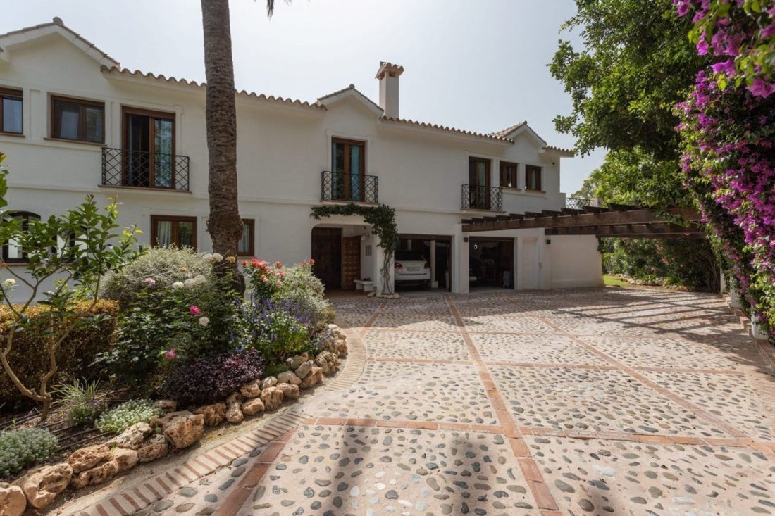 Villa a Guadalmina Baja, San Pedro de Alcántara, Spagna 5 - 18861420