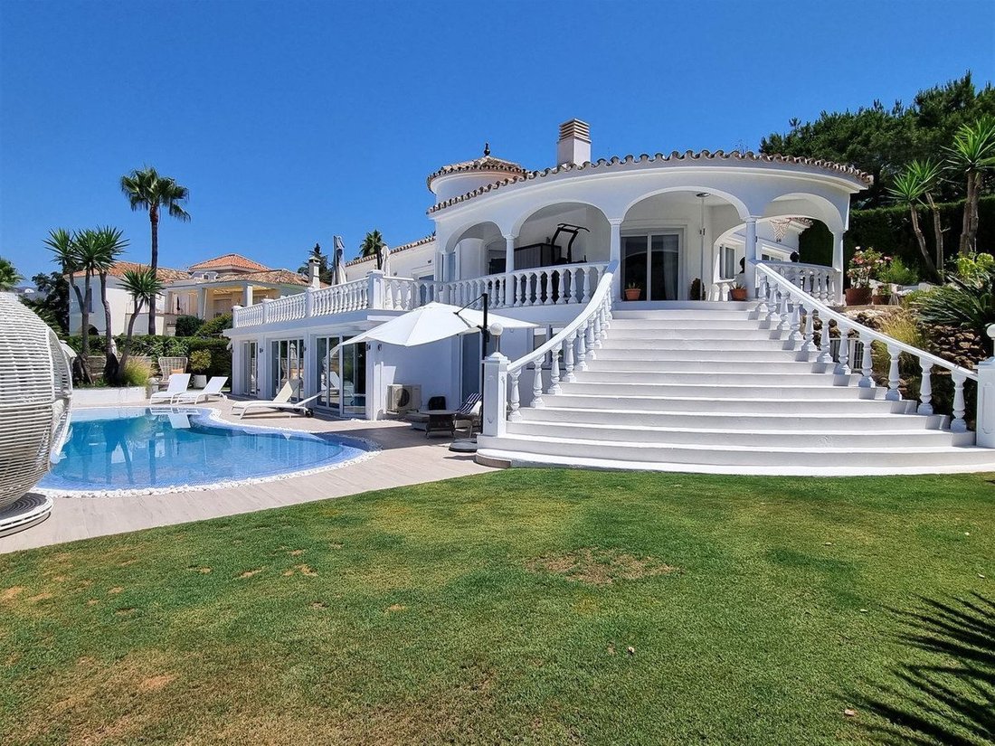 Villa in Elviria-Cabopino, Marbella, Spain 3 - 18859860