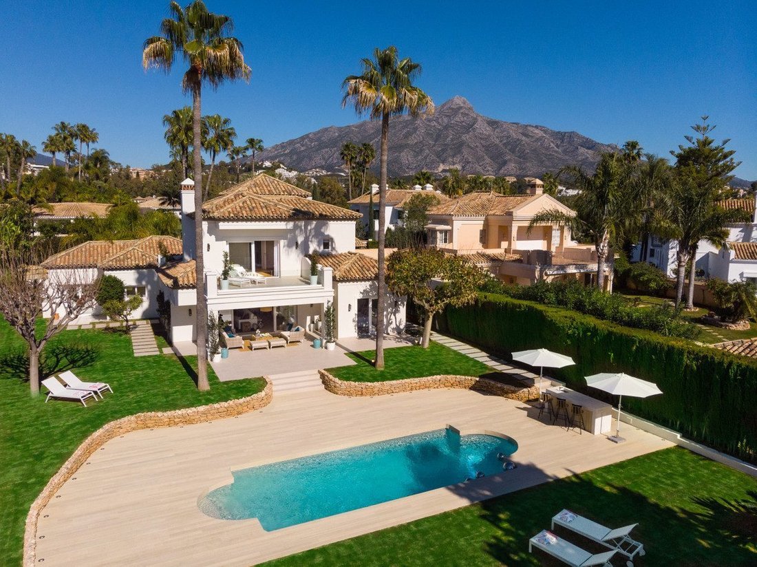 Villa in Nueva Andalucía, Marbella, Spanien 1 - 18859490