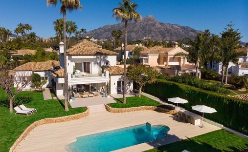 Villa in Nueva Andalucia, Marbella, Spain 1