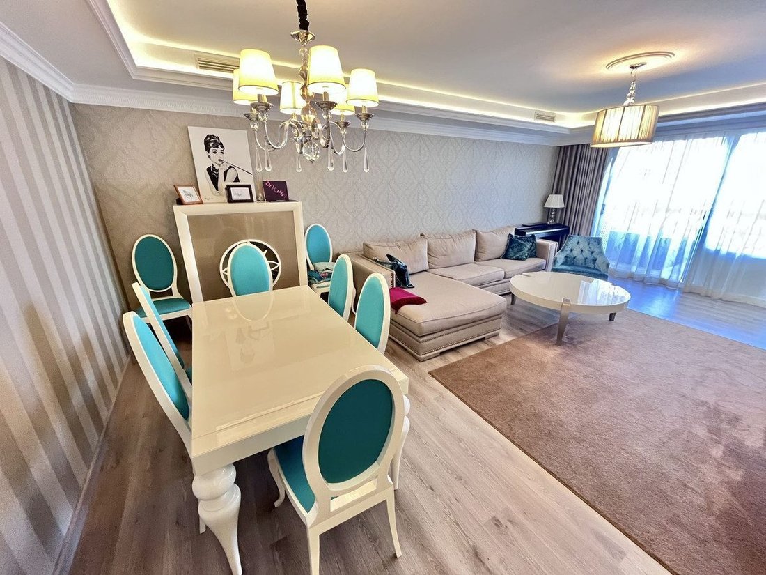 Apartment in Puerto Banus, Marbella, Spain 5 - 18859937