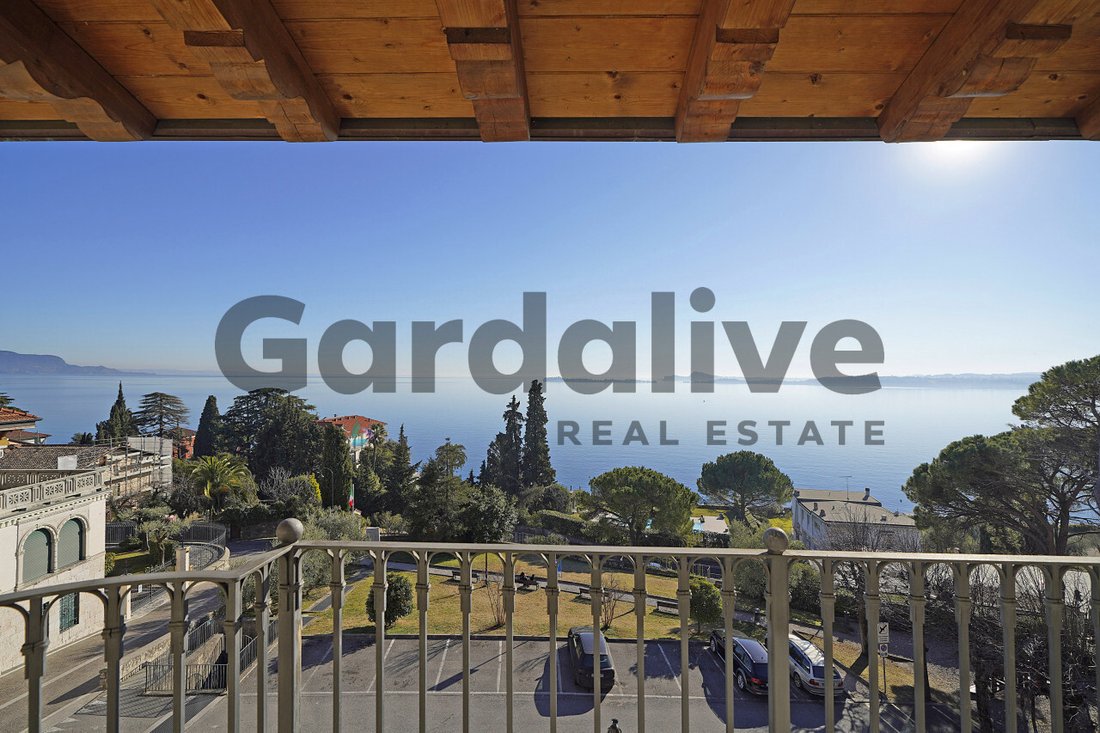Apartment in Gardone Riviera, Lombardy, Italy 3 - 14762774