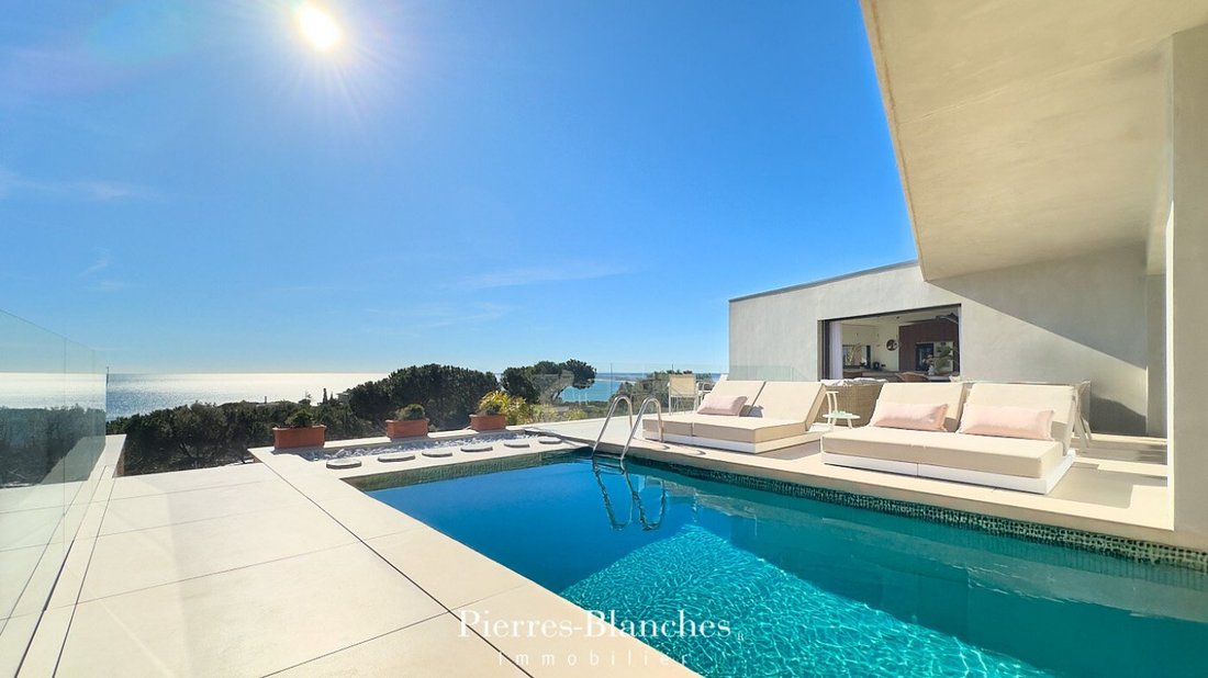 Villa in Espace Villeroy-Les Quilles, Sète, France 1 - 18848048