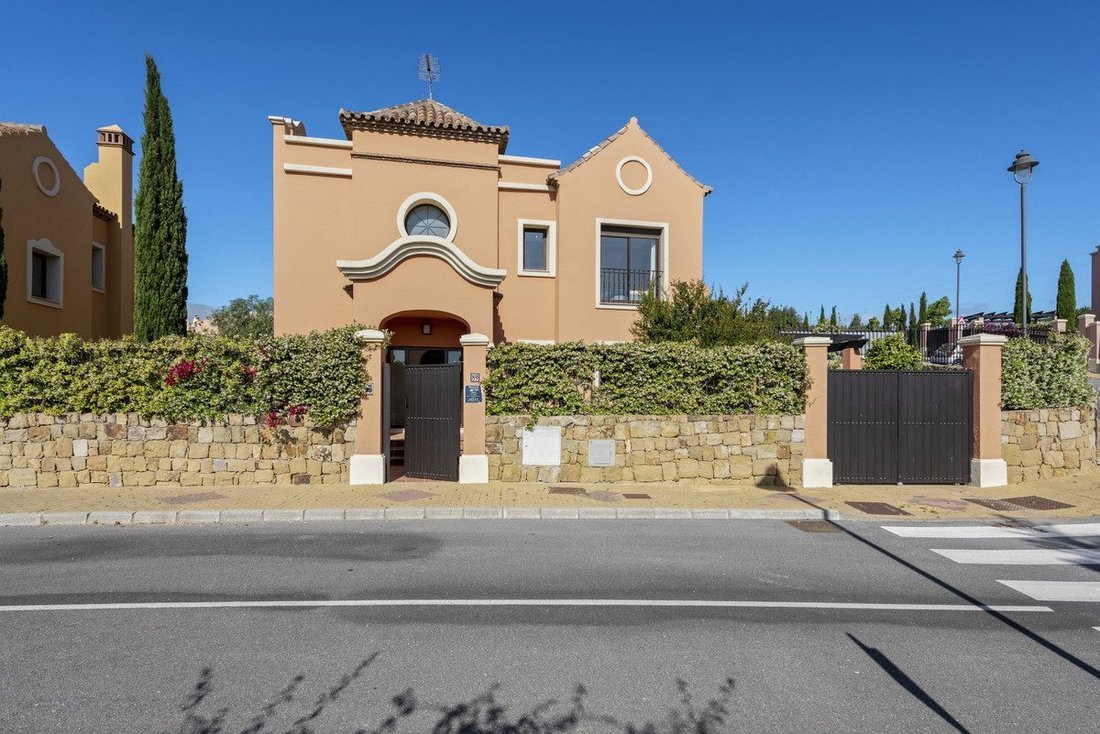 Villa en Estepona, Andalucía, España 1 - 18857606